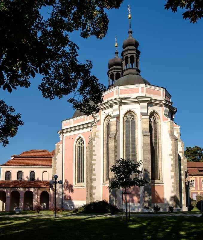 Church of the Assumption of the Virgin Mary and St. Charles the Great | Hotel Páv Prague